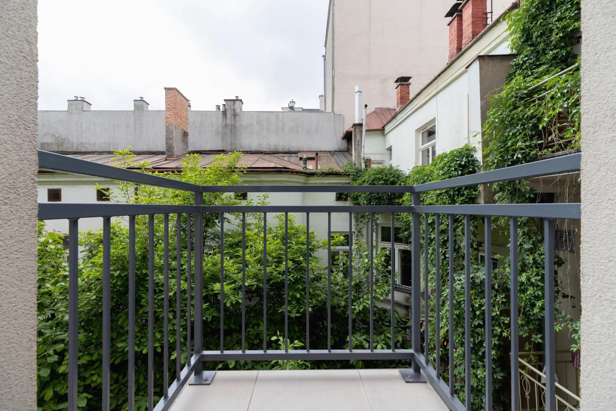 One Bedroom Apartment With A Balcony - Dietla 109 Street Krakau Exterior foto